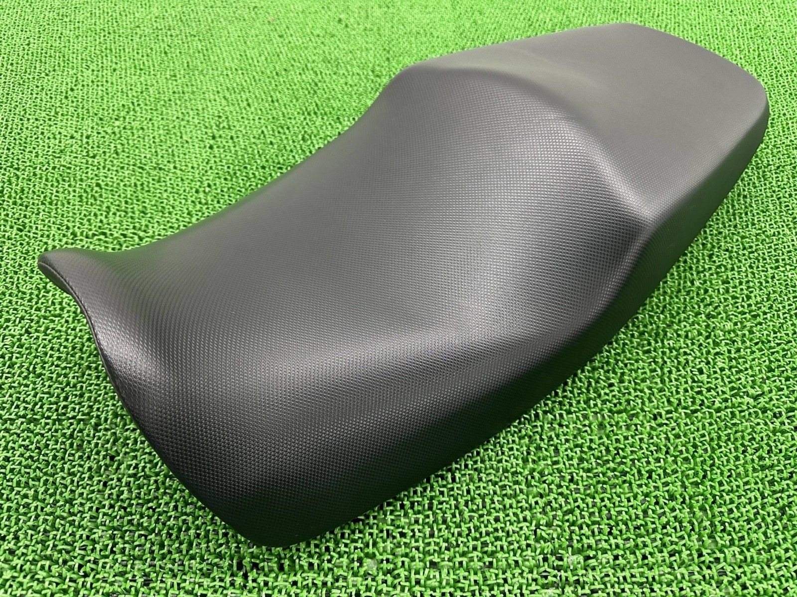 CB400SF シート MCE ホンダ 純正 バイク 部品 NC39後期 NC42 ノーマルノンスリップシート 破れ無し 品薄 車検 Genuine Td