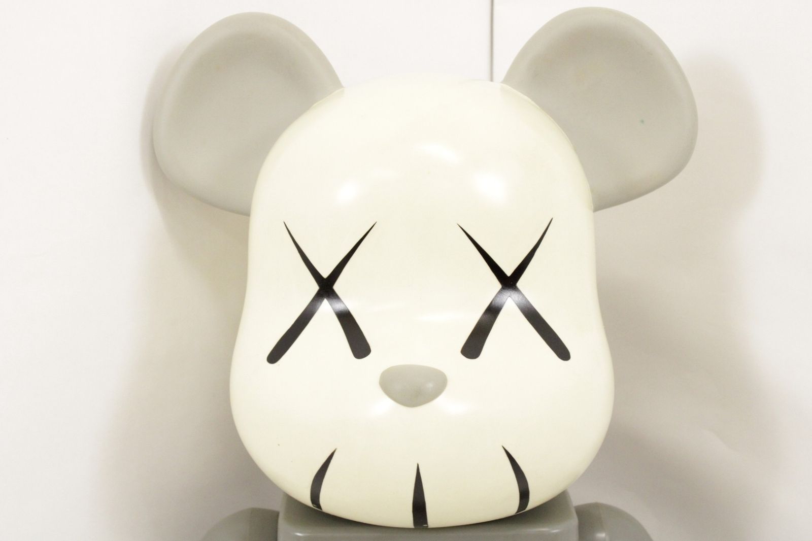メディコムトイ ベアブリック 1000 KAWS S..02 LTD006 1000 BE RBRICK IT9OJ8RBL234-N80-byebye