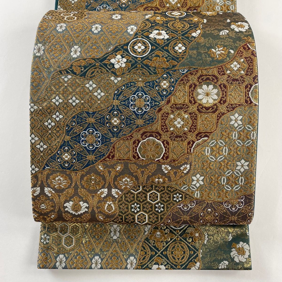 バイセル 着物 名品 袋帯 深緑 格天井 華文 蜀江文 向かい鳥 花唐草 唐織 箔 六通 正絹 ☆☆☆☆ 袋帯 美品 秀品 蜀江華文 刺繍 箔 深緑 六通 正絹 中古 - メルカリ