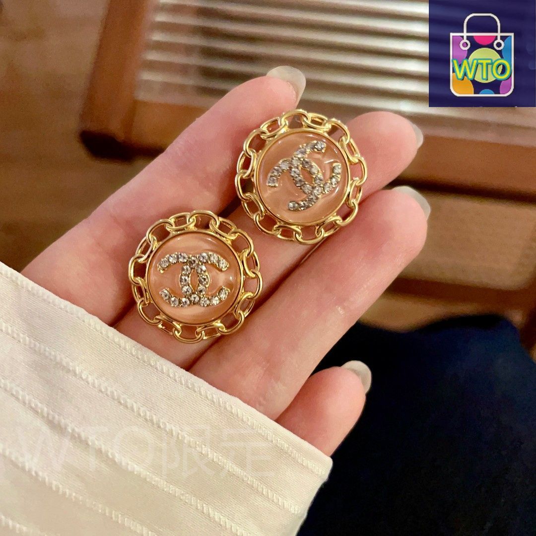 CHANEL ダブルCロゴ ピアス （片耳） 今日WTO】CHANEL ヴィンテージ ダブル C ピアス 送料無料 限定