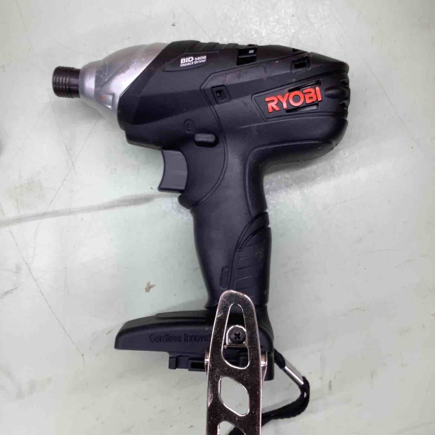 RYOBI 14.4V BID-140充電式インパクトドライバー 黒緑シルバー 動作品 リョウビ 充電式インパクトドライバ BID-140 充電式インパクト