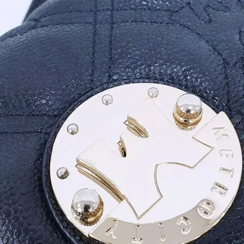 METROCITY メトロシティ キルティング クロスバッグ レディースバッグ