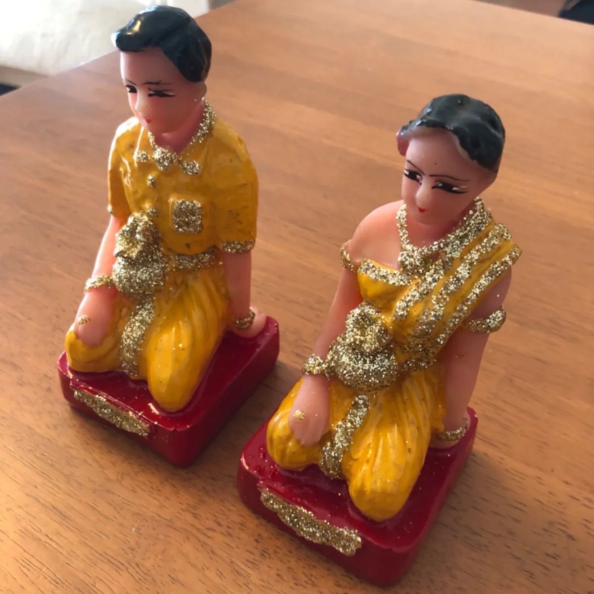 ラオスの仏教夫婦？男女の信徒、伝統の置き物 アジアン雑貨 - メルカリ