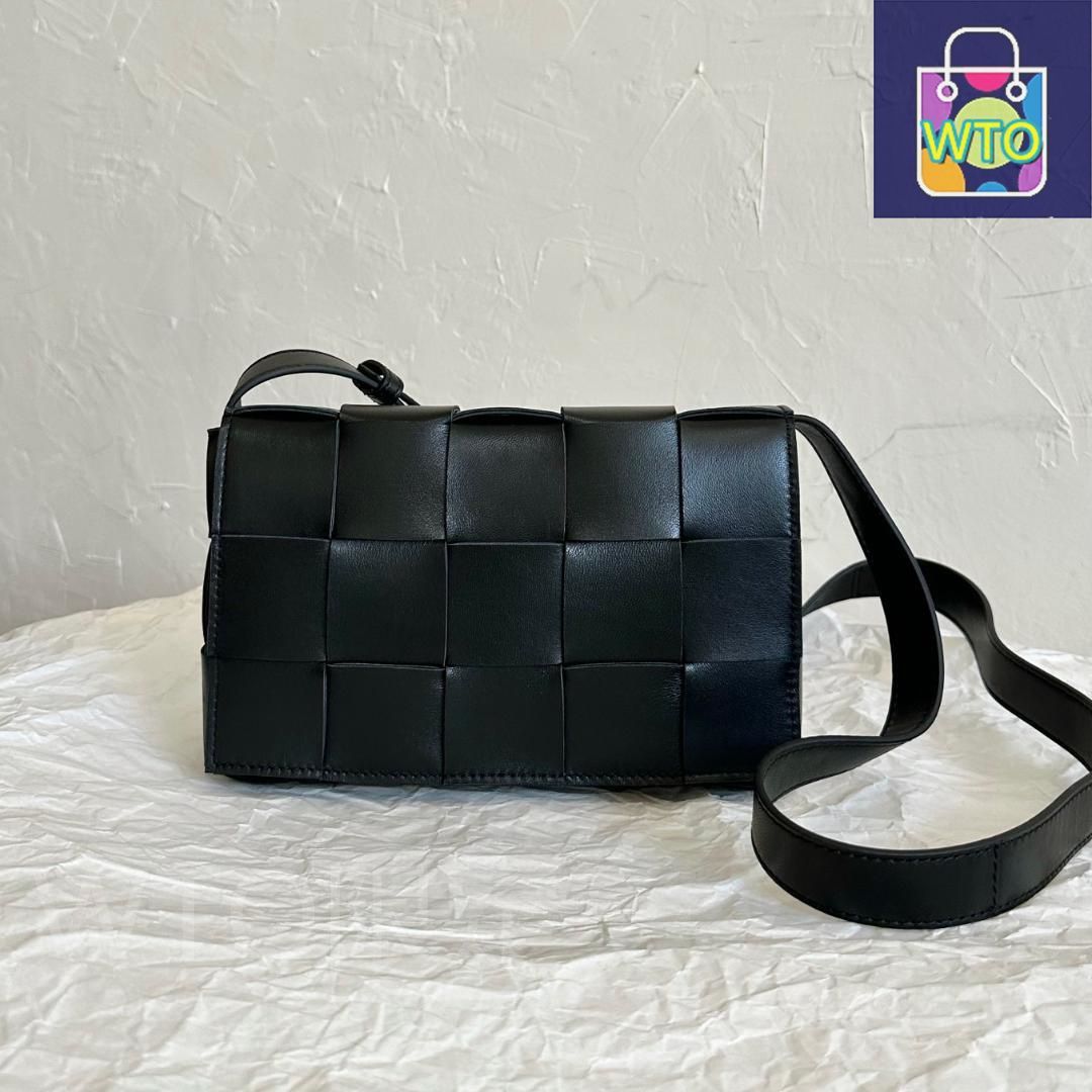 【直営セール 送料込】BOTTEGA VENETA カセットショルダーバッグ BOTTEGA VENETA カセット レザー バッグ ショルダーバッグ