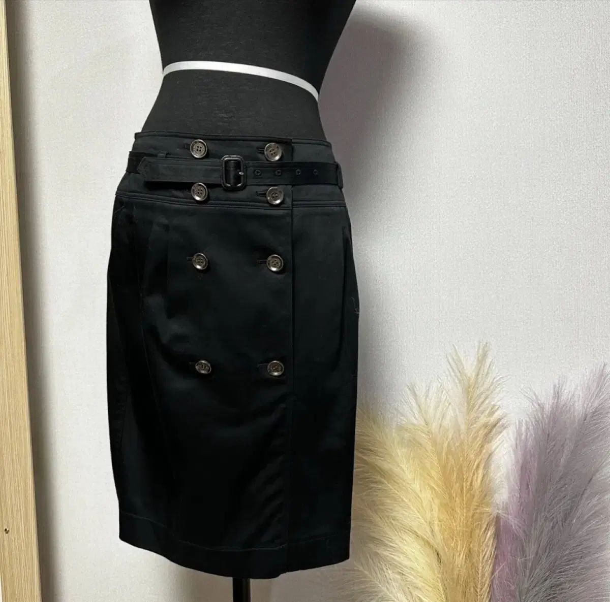 バーバリー H LINE ボタン スカート