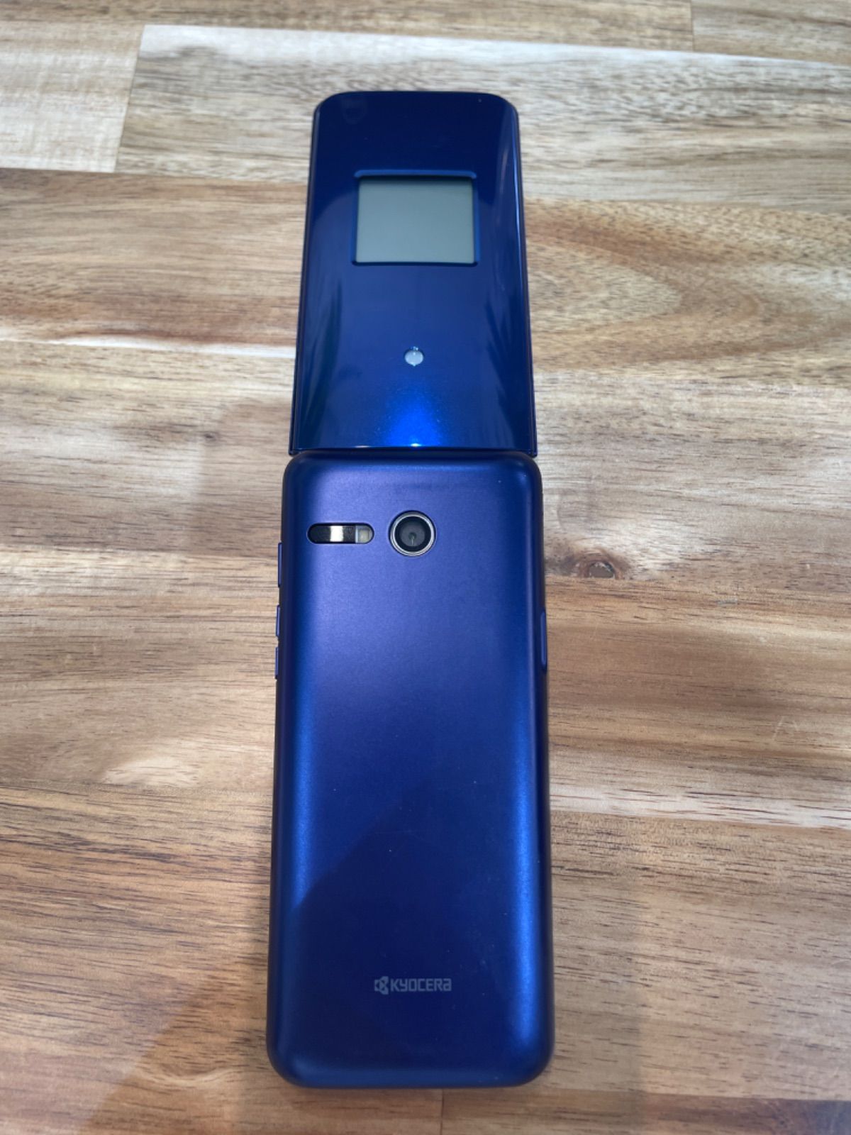 【美品】ドコモ F-01M ネイビー ガラケー 通電動作OK初期化済み 美品】ドコモ F-01M ネイビー ガラケー 通電動作OK初期化済み らくらく