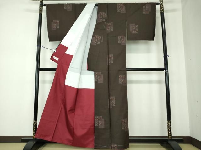 平和屋着物○本場大島紬 地空 色紙器物花文 やまと誂製 正絹 逸品