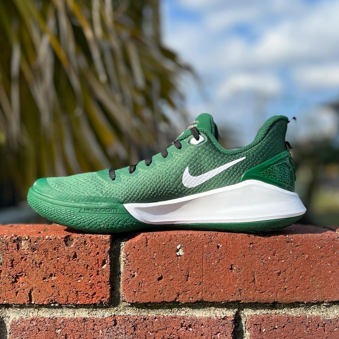 NIKE KOBE MAMBA FOCUS TB ナイキ コービー マンバ フォーカス 【MEN