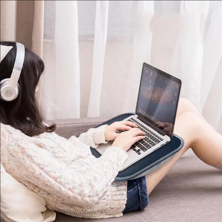 自分ツッコミくま 膝上クッション付テーブル 新品 膝上 テーブル テーブルクッション ラップトップ ノートPC