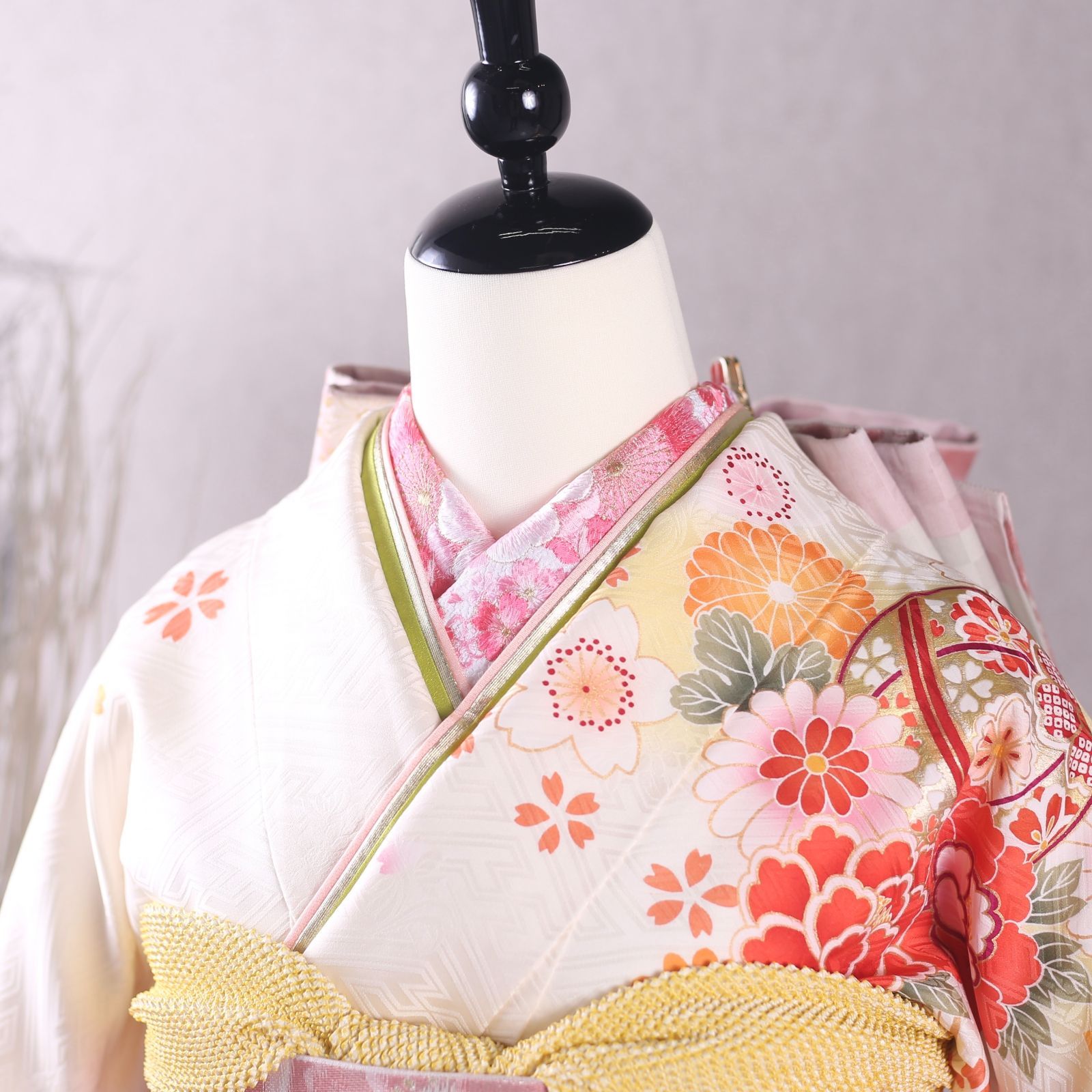 振袖フルセット 振袖セット 振袖 M～Lサイズ 中古 白×古典 美品 成人式