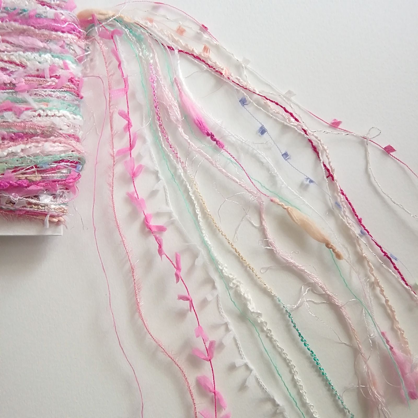 素材糸　ファンシーヤーン　ラッピングヤーン多種　お買い得セット ファンシーヤーン 可愛い糸 20個 セット アソート | La grace