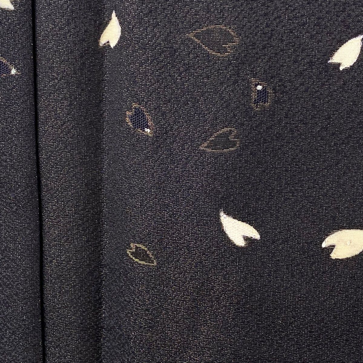 【激安大特価，送料無料】 付下げ 身丈165cm 裄丈71cm L 袷 洛楽人 桜の花びら 金通し 黒 正絹 美品 逸品 【中古】