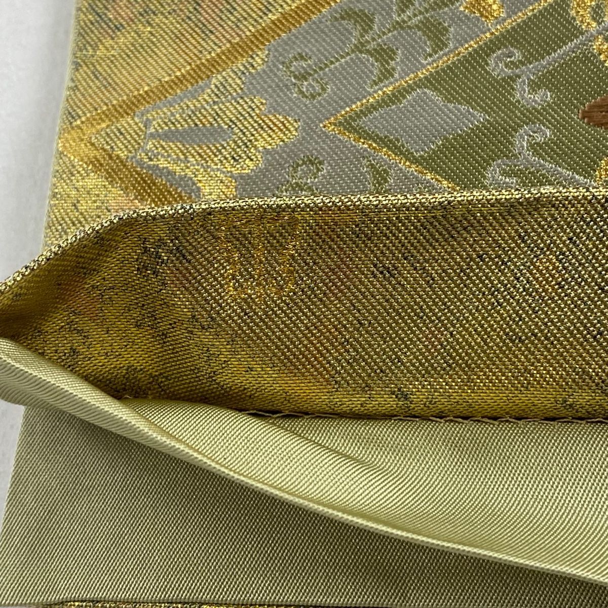 美品】 袋帯 名品 川島織物 落款 関西仕立て 菱 花菱 唐織 箔 金色 六