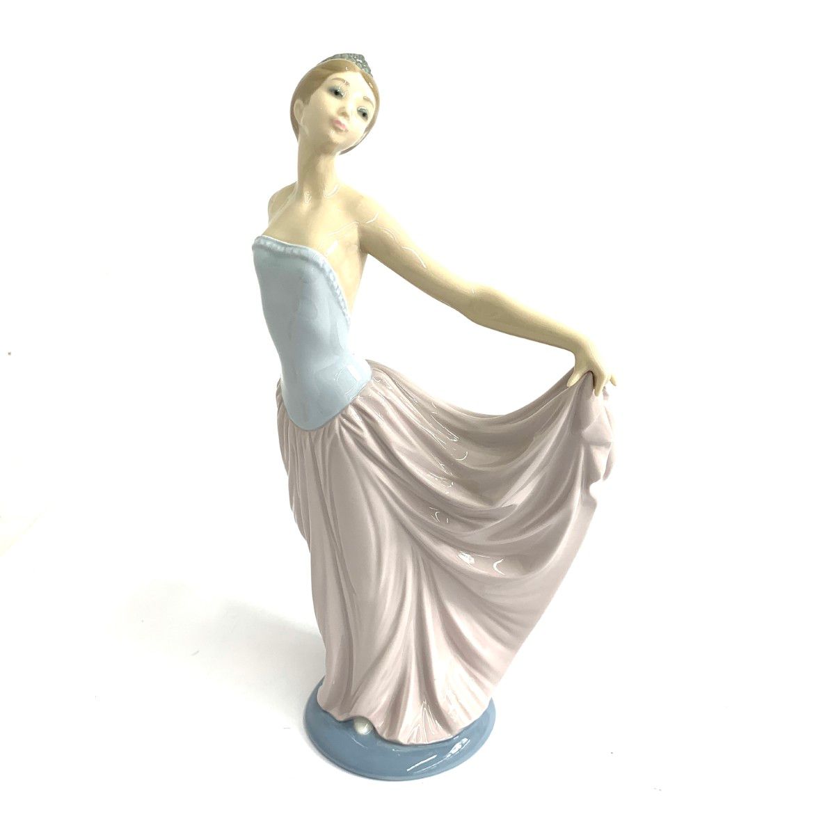 踊る少女 リヤドロ LLADRO 公式通販 | 陶器 リヤドロ公式オンライン