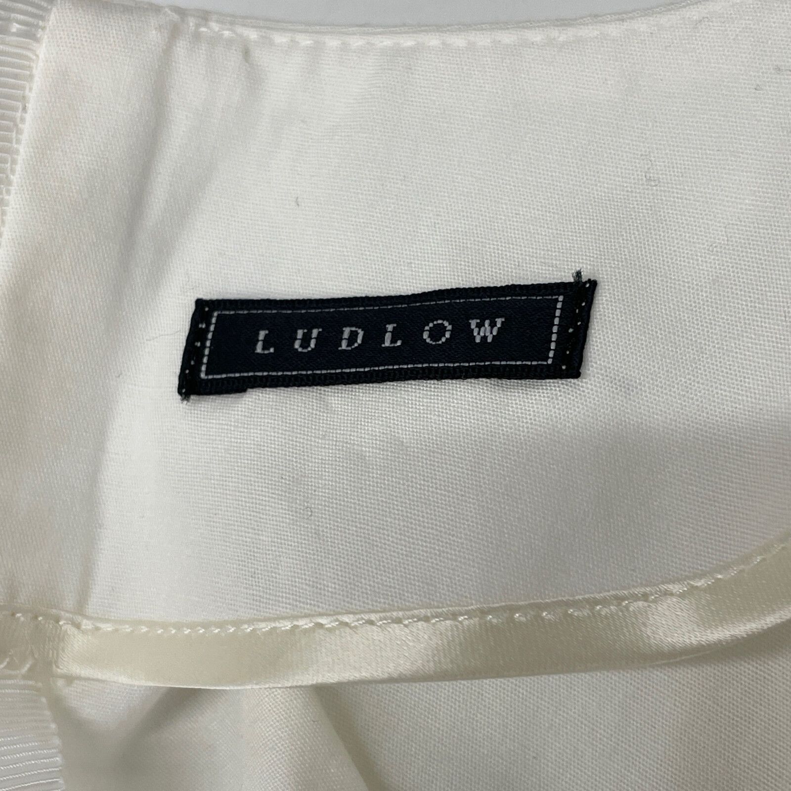  LUDLOW ラドロー 21- -002-005 ﾎﾜｲﾄ ﾊﾞﾙｰﾝｽﾘｰﾌﾞｼｬﾂﾌﾞﾗｳｽ 長袖 シャツ ブラウス