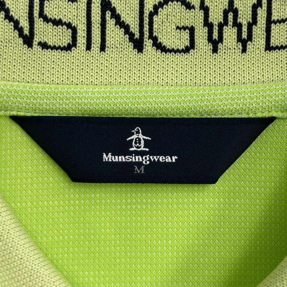サイズ：M MUNSING WEAR マンシングウェア 2024年モデル 長袖ポロシャツ  レッド系 [240101442109] ゴルフウェア メンズ ストスト サイズ：M MUNSING WEAR マンシングウェア 2024年モデル 長袖