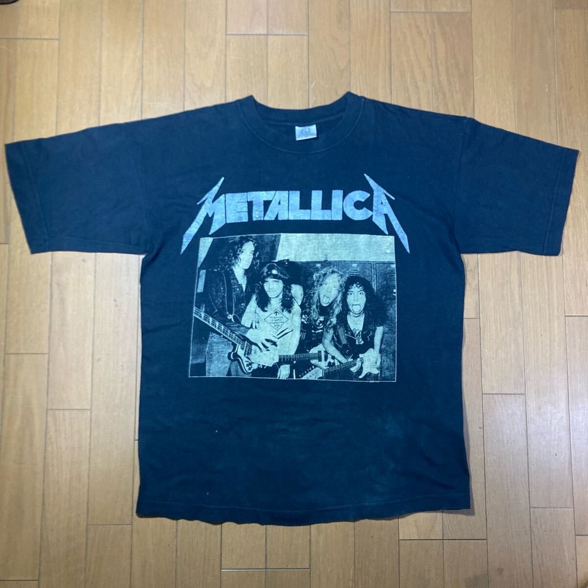 メンズ 【希少デザイン】LLICA バンドTシャツ Mサイズ