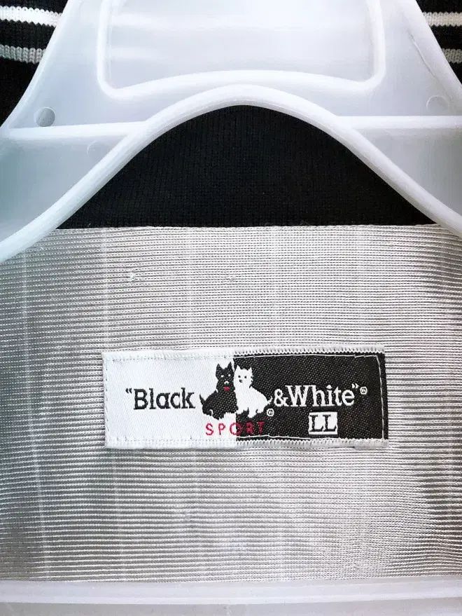 確実な モンヴィンテージ 105 ブラックアンドホワイトゴルフメンズウインドブレーカー