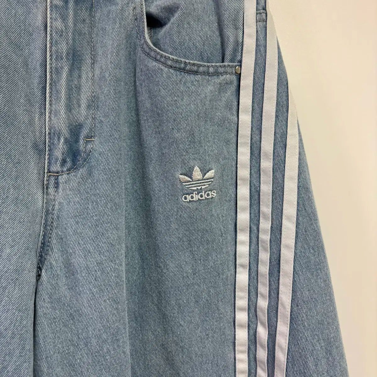 26 アディダス アディレニウム デニム カーゴ パンツ 27 ファッション