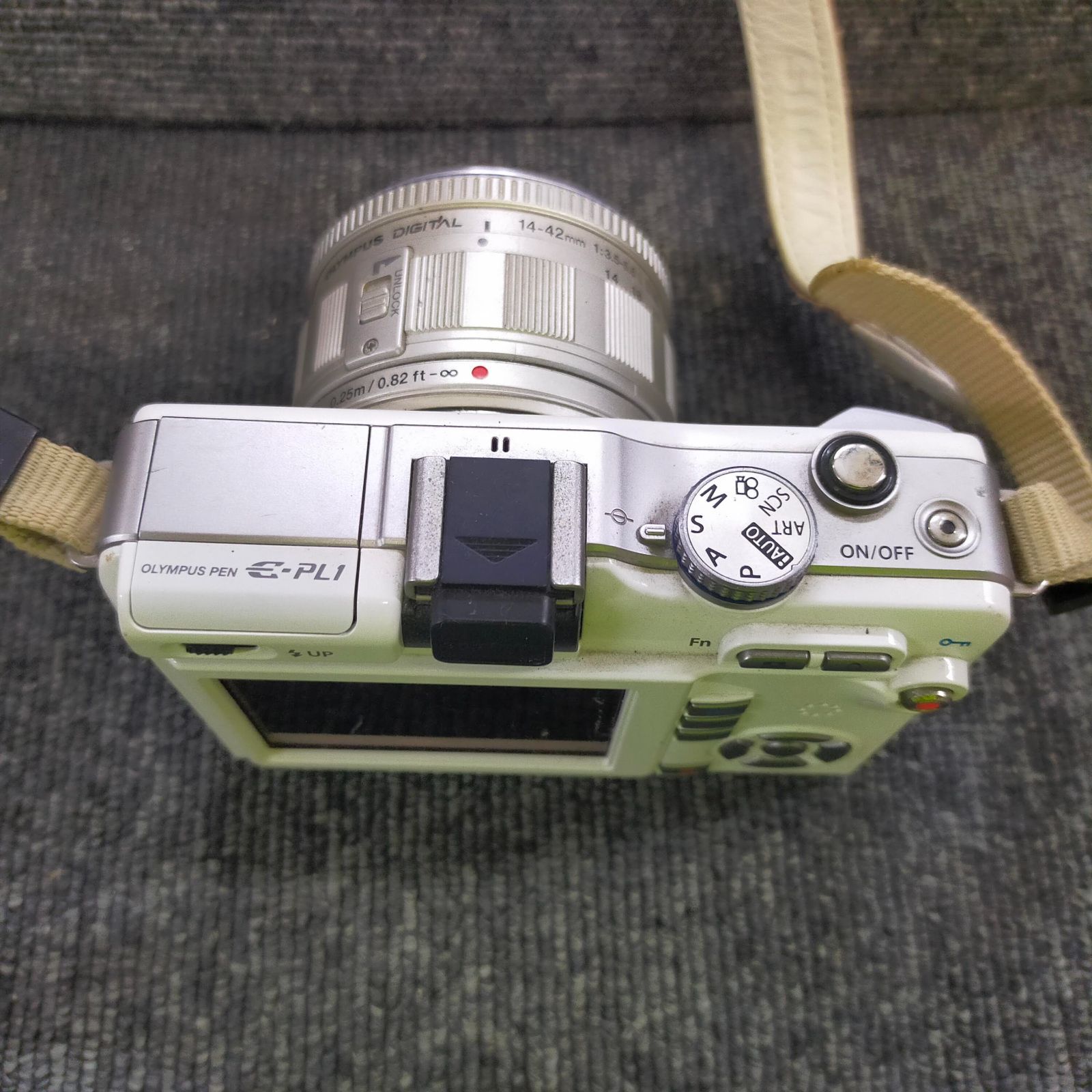OLYMPUS PEN E-PL1 ホワイト レンズキット M.ZUIKO DIGITAL 14