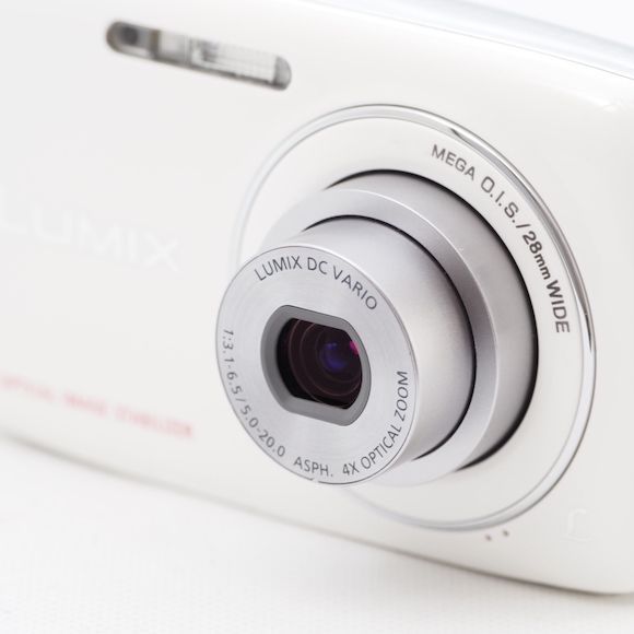 Panasonic パナソニック デジタルカメラ LUMIX S1 ホワイト DMC