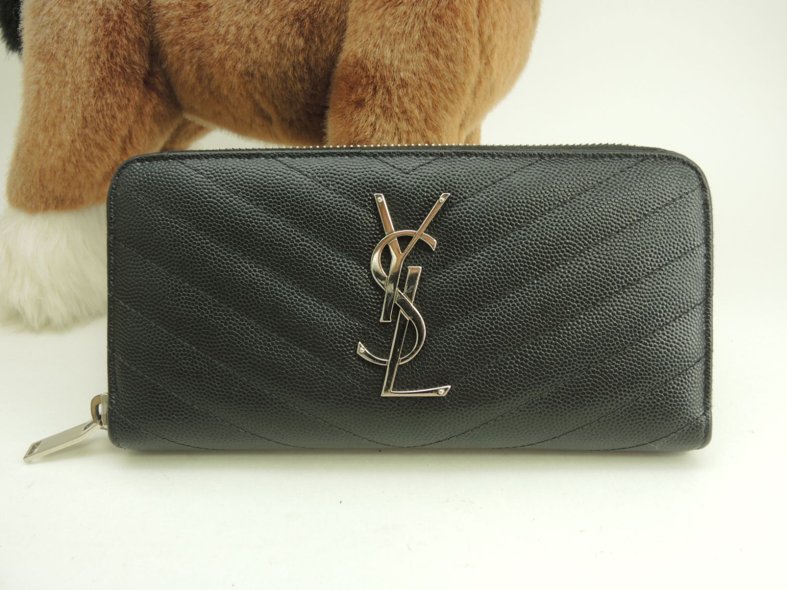 サンローラン ロングウォレット YSL レザー黒 ラウンドジップ長財布 シルバー金具 89