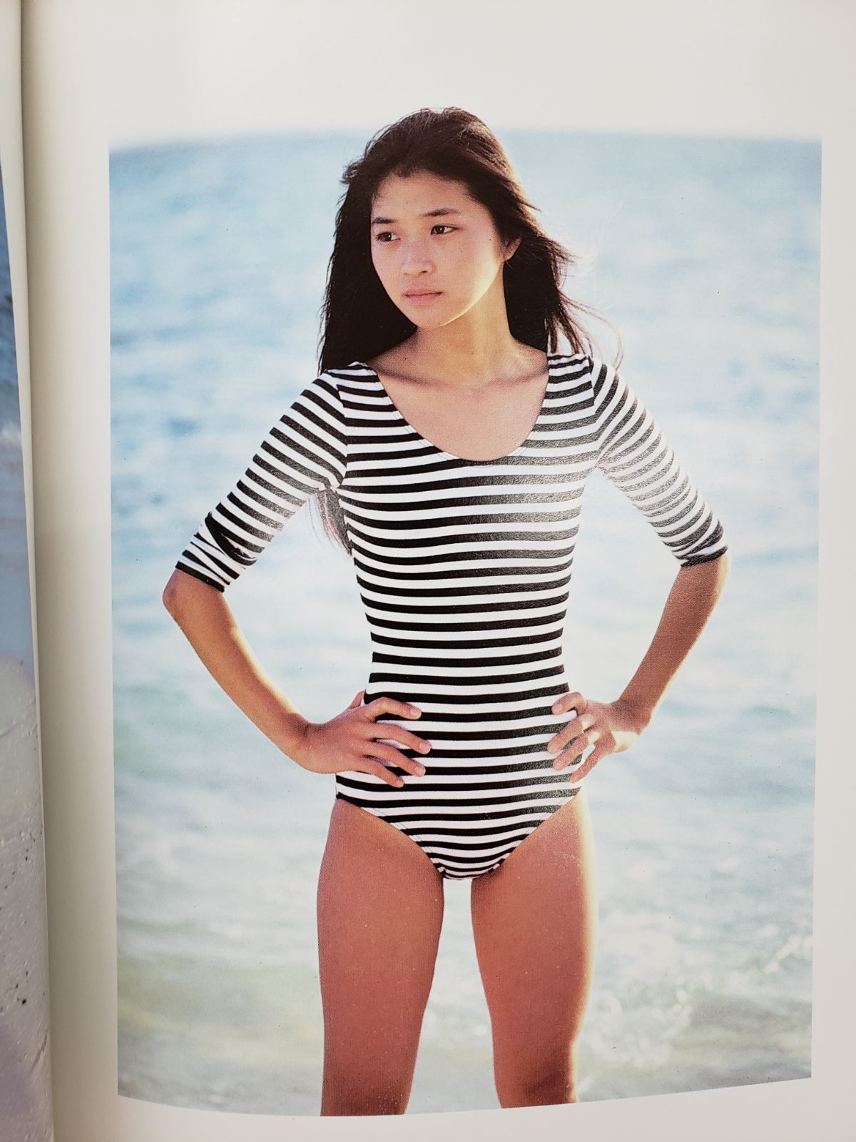 田中美佐子　写真集　別冊スコラ　昭和58年 初版 田中美佐子 写真集 別冊スコラ(横須賀功光) / 古本、中古本、古