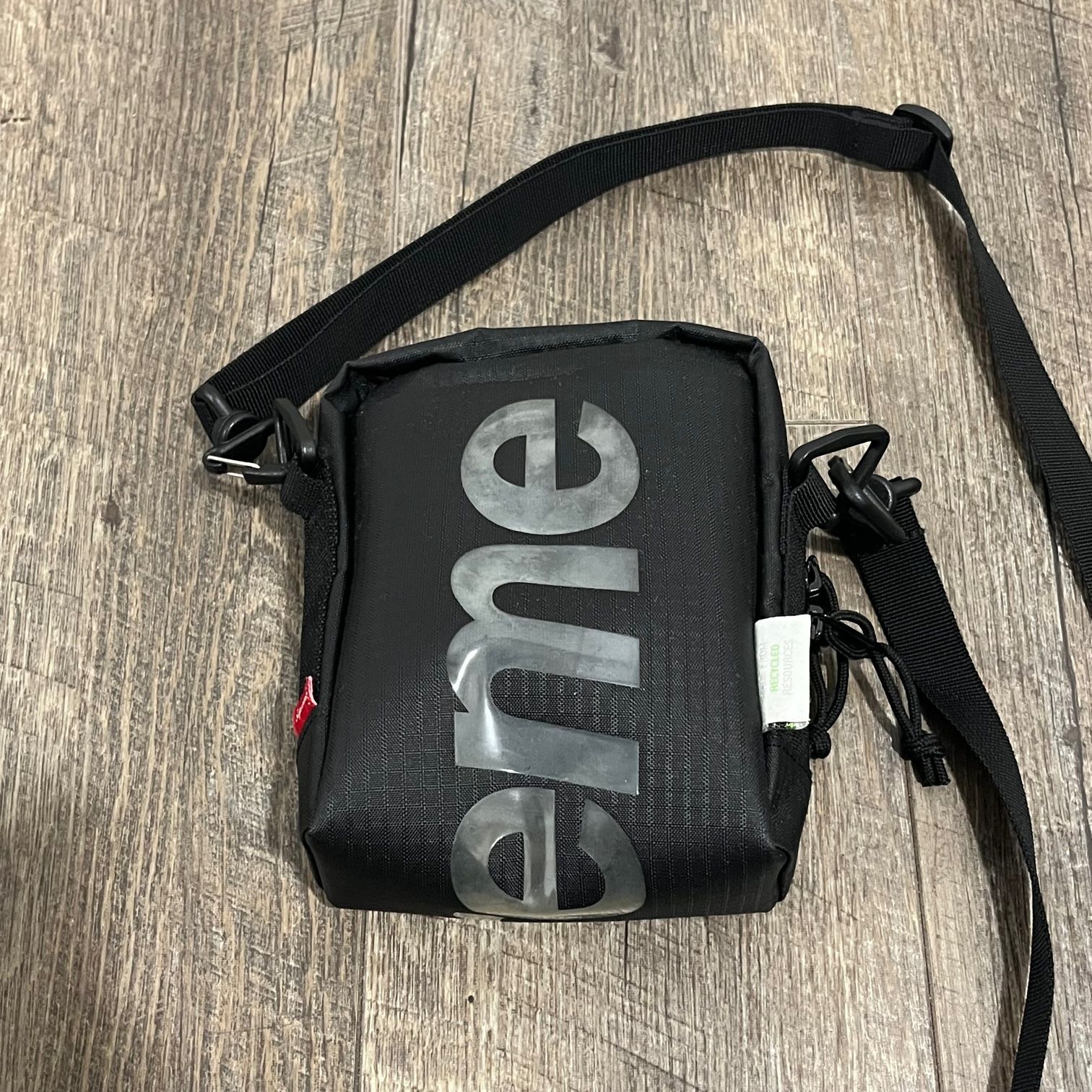 新品未使用Supreme Neck Pouch 21SS ネックポーチ ショルダーバッグ