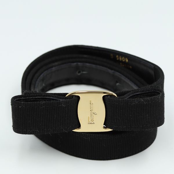 週末お値下げ　 Ferragamo ブラックリボンベルト 6085 S 美品 サルバトーレフェラガモ 6085 S イタリア製 ゴールド