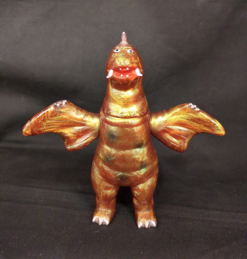 サンガッツ本舗 円谷怪獣総進撃 ゼットン レッドマン版 ピンク成型