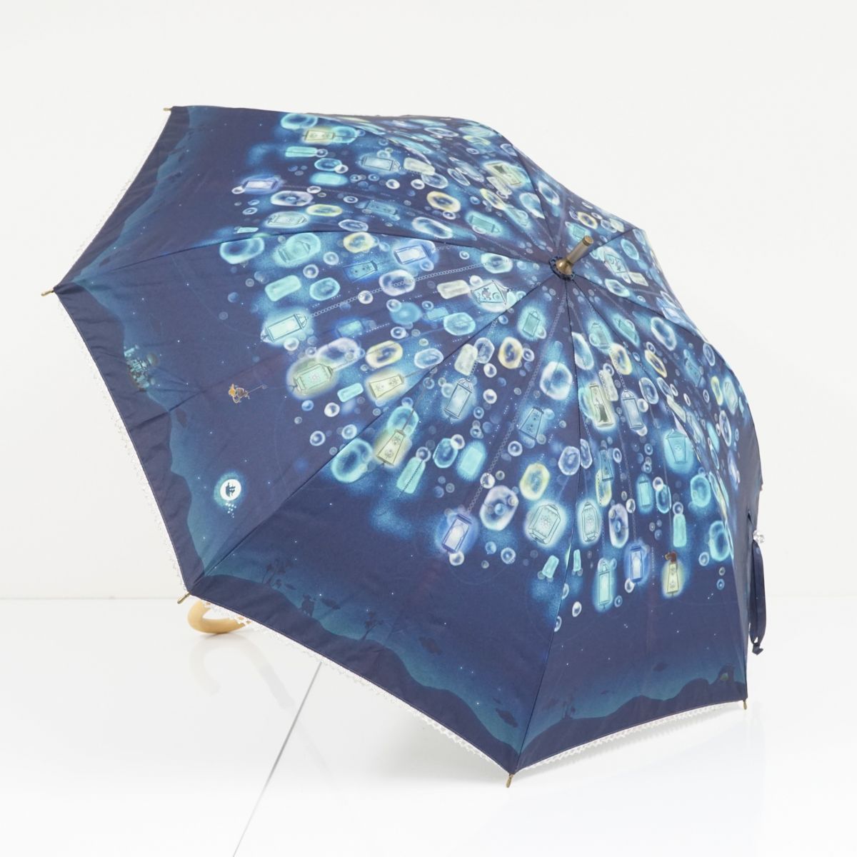 line drops 日傘 ディズニー アラジン ☆ 折りたたみ傘 日傘