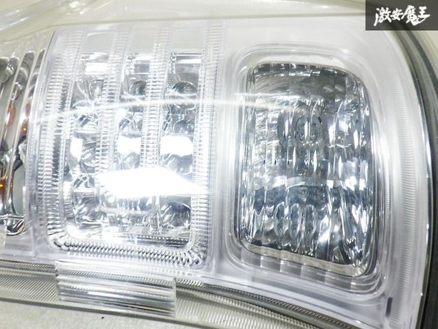 ステップワゴン RK5/RK6 LED テールライト STANLEY P8896 ホンダ 純正 RK5 RK6 ステップワゴン スパーダ 前期 LED テール