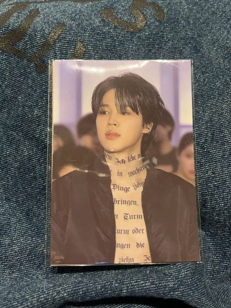 【雷市場（ポンジャン）商品韓国直送】 BTS ジミン(JIMIN・パクジミン) まったくない 展示会 デニム ジップアップ トレカ