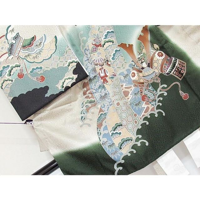 9 -nine- 豪華限定版 未開封 シュリンクあり 男児 産着 正絹】初着 祝い着 紋付き(5つ) 鷹に兜 鎧に鞍に鐙