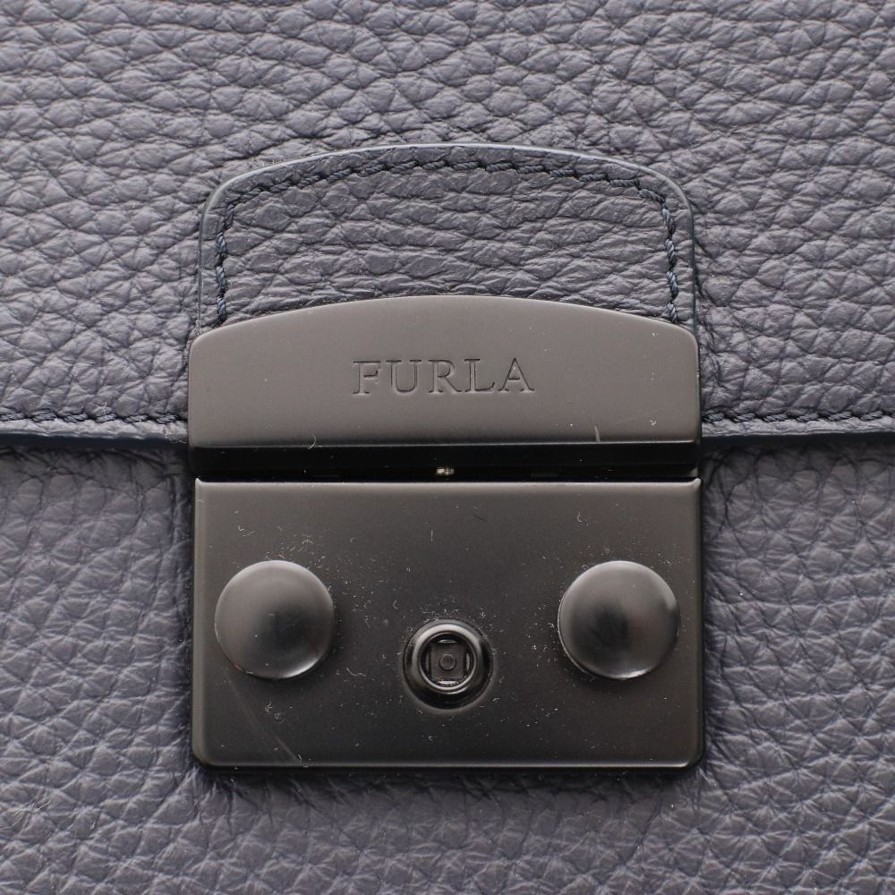 ダークネイビー