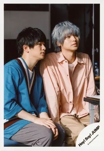 中古】生写真(ジャニーズ) Hey! Say! JUMP/知念侑李・伊野尾慧/膝上