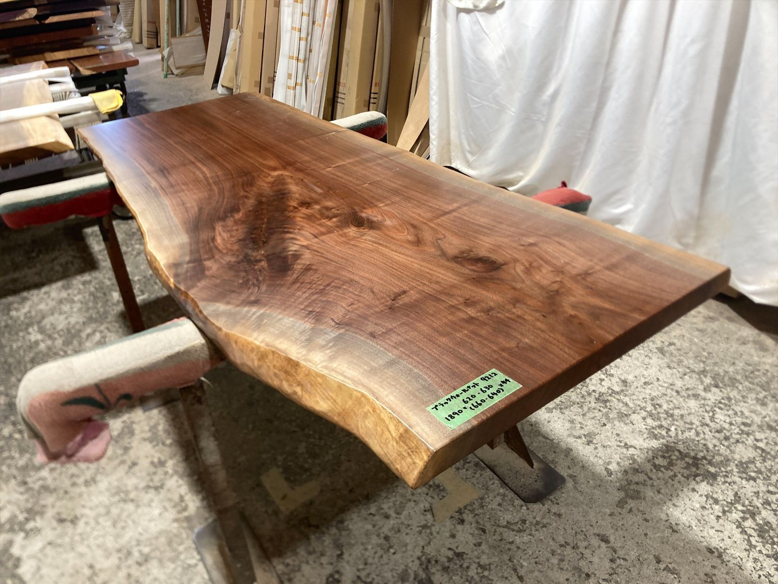 ブラックウォールナット9212 一枚板無垢 乾燥材 1890ｘ620-630ｘ44mm カウンター センターテーブル ダイニングテーブル