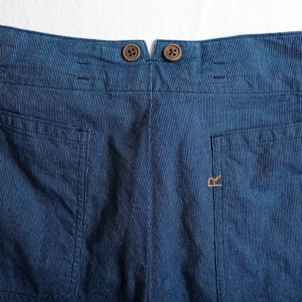 トーテム　TOTEME タック入り　チノパン　スラックス　カジュアル　綺麗め トーテム TOTEME タック入り チノパン スラックス カジュアル 綺麗め