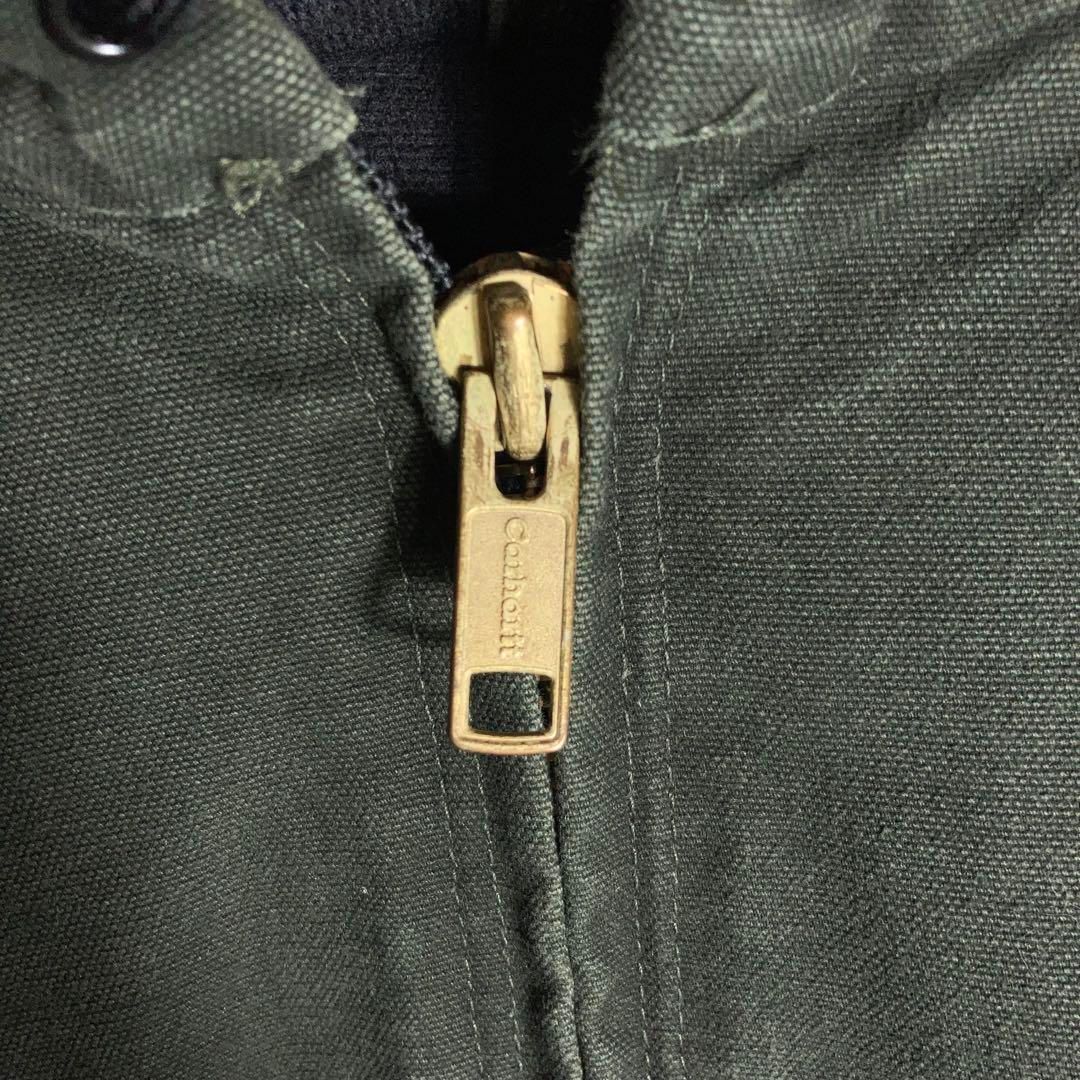 人気カラー】Carhartt アクティブジャケット 革ロゴ モス