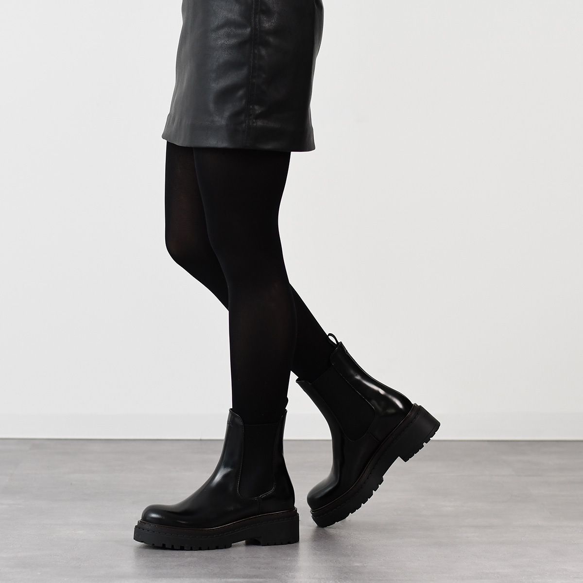 PRADA プラダ ブーツ シューズ レザー チェルシーブーツ 1T744N ULR