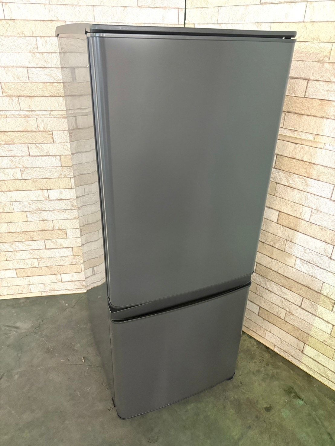 【高年式】大阪送料無料★3か月保障付★冷蔵庫★2ドア★MR-P15H★R-643 高年式】大阪送料無料☆3か月保障付き☆冷蔵庫☆2023年☆三菱☆2