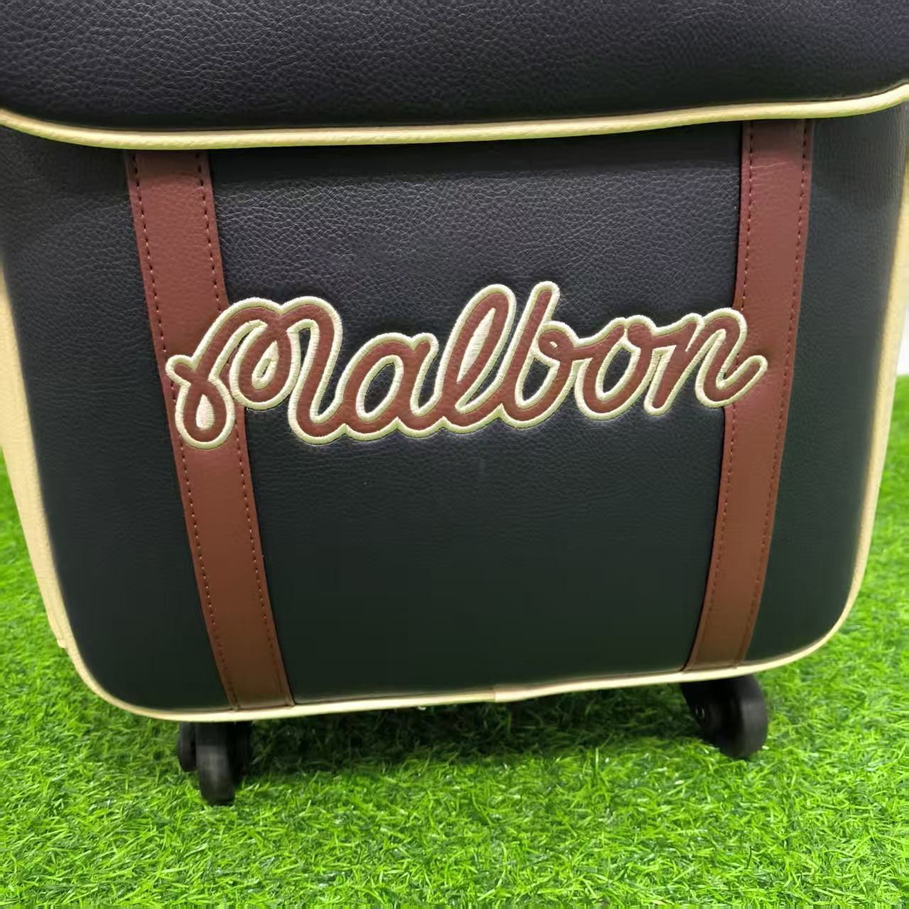 キャリーバッグ