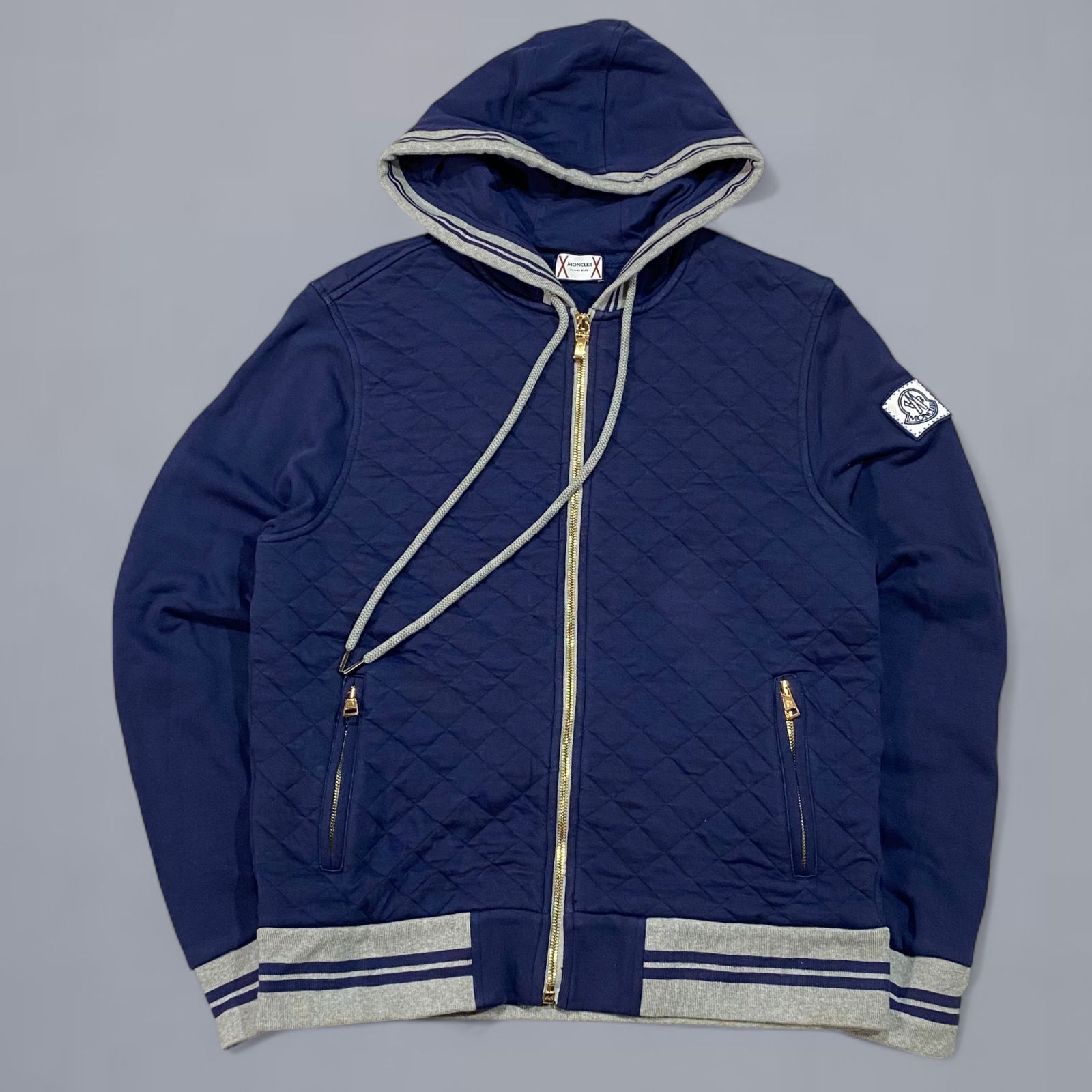 モンクレール　ネイビー キルティングジャケット フード付き モンクレール ネイビー キルティングジャケット フード付き MONCLER