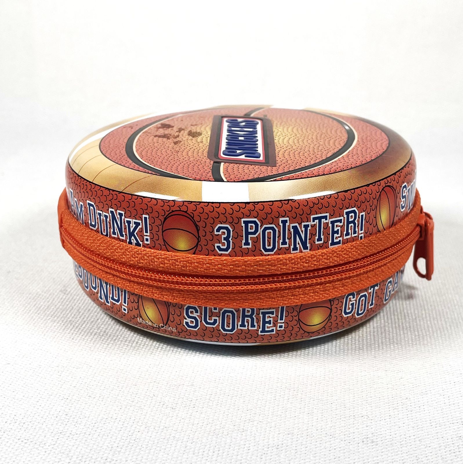 SNICKERS Round Zip Can スニッカーズ 缶 バスケットボール