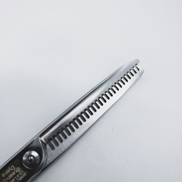 トギノンシザー QUEENダイナ5.8 TOGINON PROFESSIONAL SALON SHEAR - TOGINON QUEEN STAR 5.8