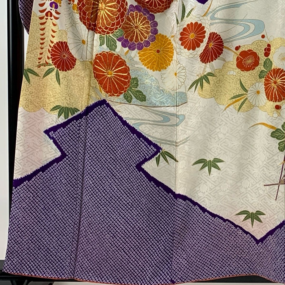 振袖 身丈157.5cm 裄丈64cm M 袷 菊 雲紋 金糸 金彩 紫 正絹 秀