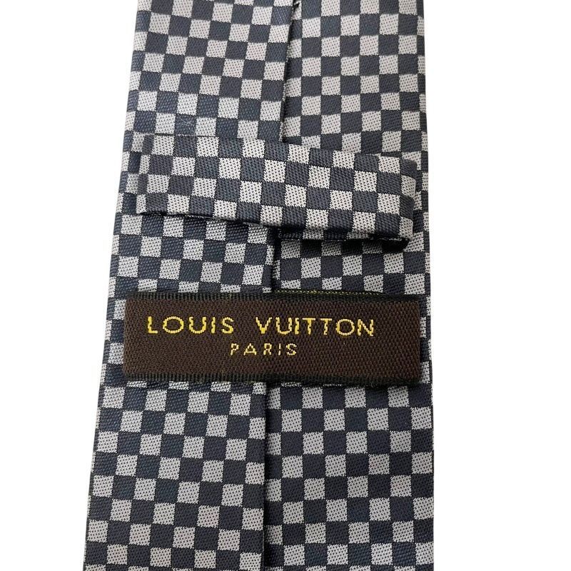 VUITTON