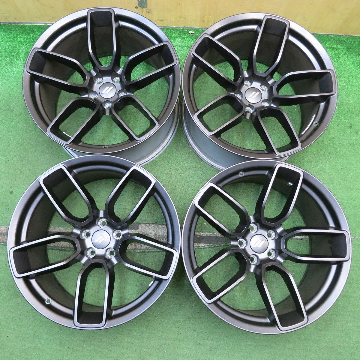 キレイ ダッジ チャレンジャー スキャット ワイドボディ 純正 ホイール 20インチ 20×11J PCD115 5H 5100505HAホ