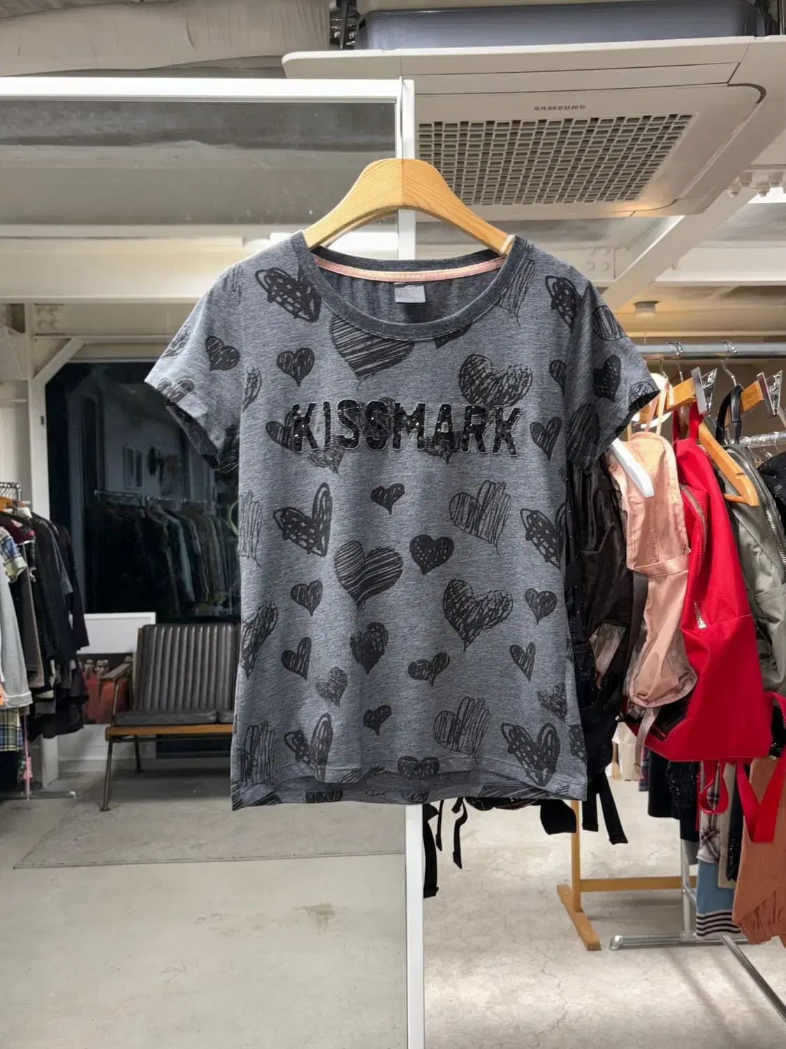キスマルク いたずら書き ハート Tシャツ