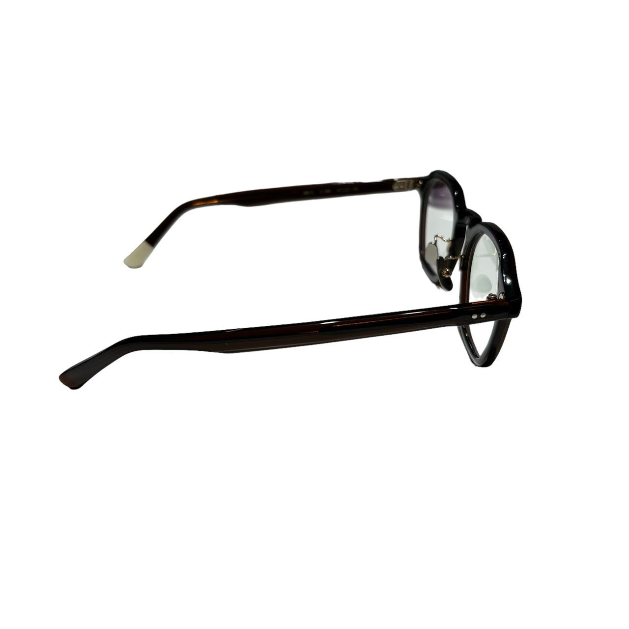 BLANC ブラウン サングラス BM010 47□22-145 BLANC.. ブラン - BM010 47□22-145 ¥38,500-(税込) 小ぶりな多